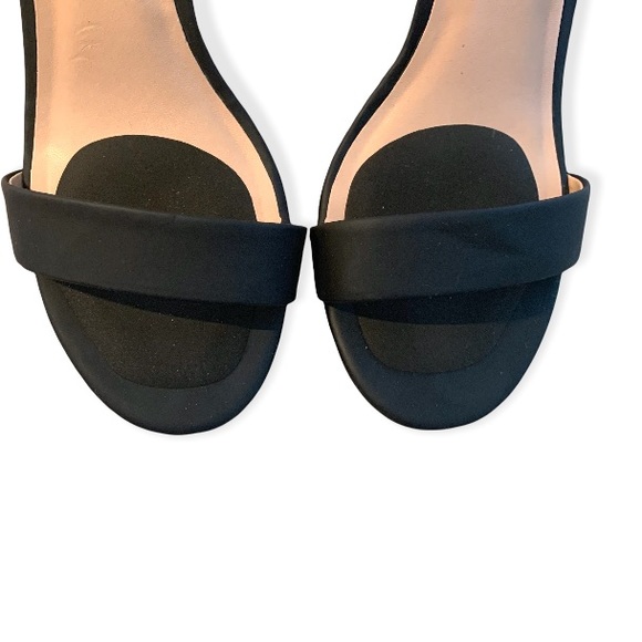 Beautiful Black Size 8.5 US Shoes! - Picture 3 of 5